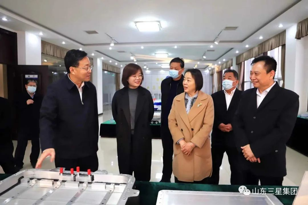 中國農(nóng)業(yè)發(fā)展銀行山東省分行黨委委員、副行長時祝華一行來山東三星集團調(diào)研座談