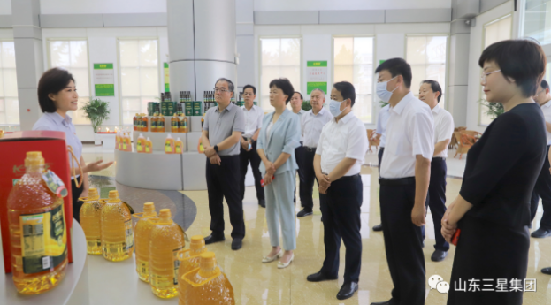 山東省糧食和物資儲備局黨組書記、局長王偉華來山東三星集團調(diào)研