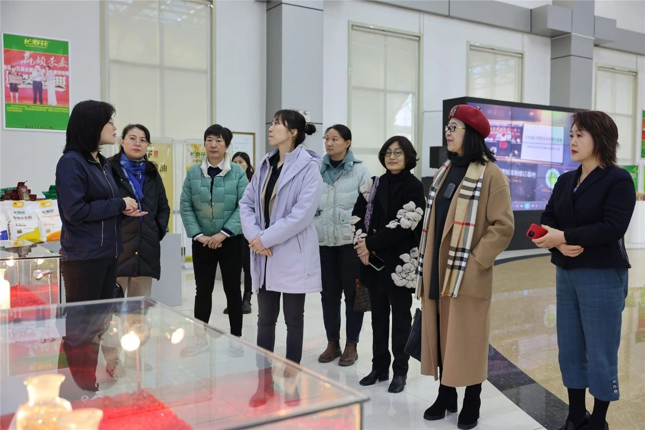 省女企業(yè)家協(xié)會來山東三星集團調研