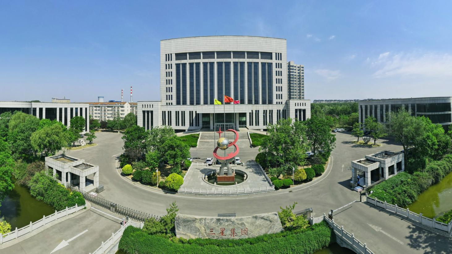 連續(xù)登榜再突破！山東三星集團(tuán)2025山東民企雙百?gòu)?qiáng)榮譽(yù)加冕