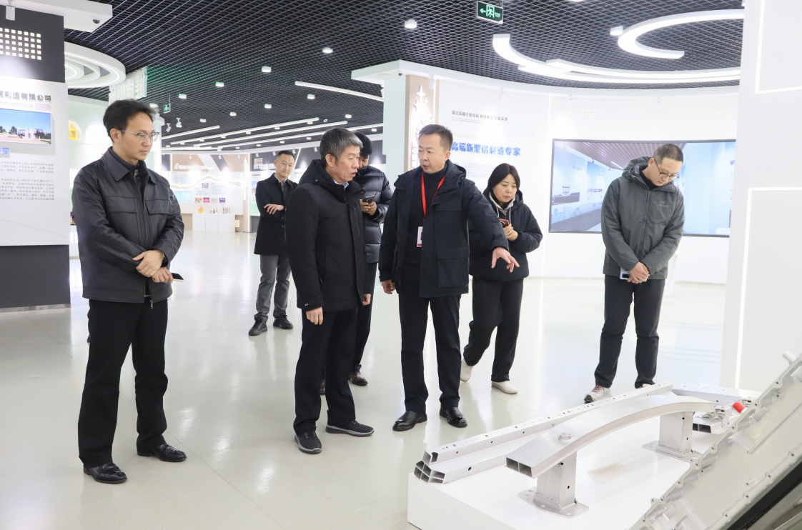 濟(jì)南市新舊動能轉(zhuǎn)換起步區(qū)中科泛在智能計算研究院來山東三星集團(tuán)調(diào)研